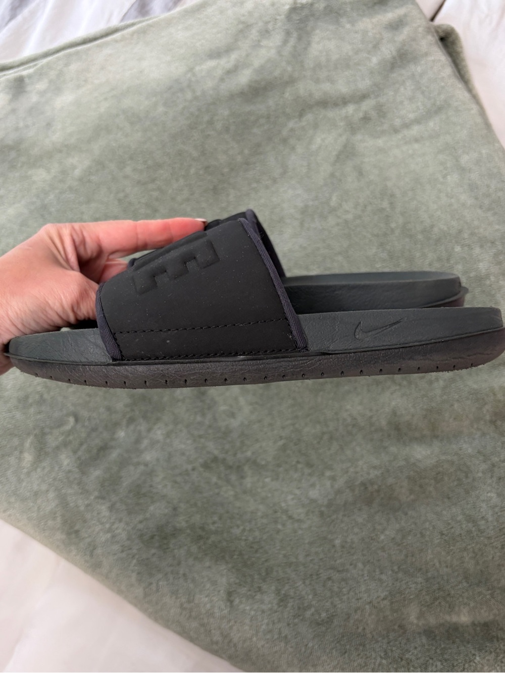 Nike Women's Offcourt Slides - Picture 9 of 11